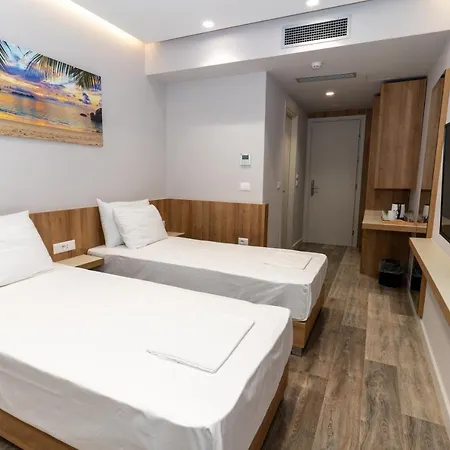 Hotel Titania