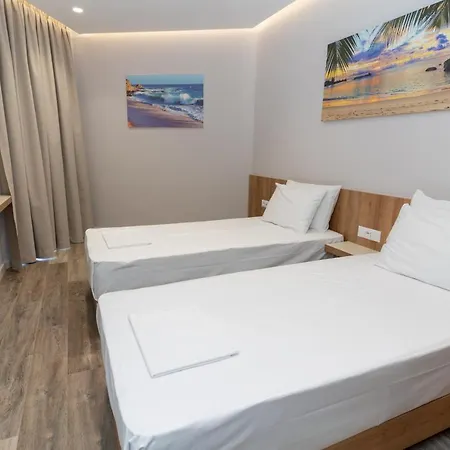 Hotel Titania
