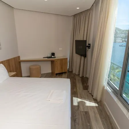 Titania Hotel Sarande