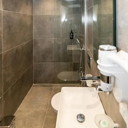 Hotel Titania Sarande