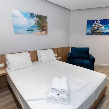 Hotel Titania Saranda