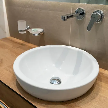 Titania Hotel Sarandë